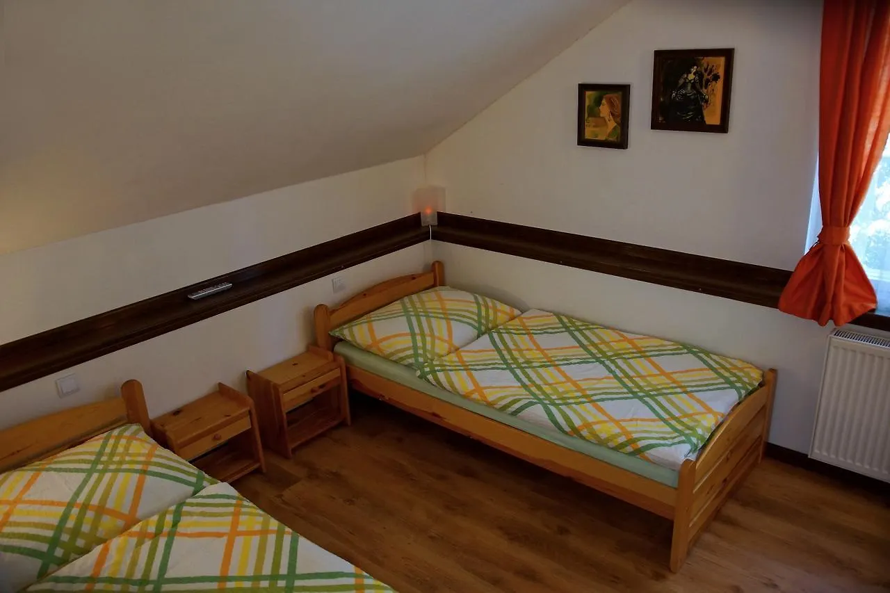 Zamek Poruba Hotel Ostrava 0*,